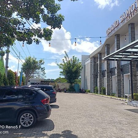 グランド サモタ ホテル Sumbawa エクステリア 写真